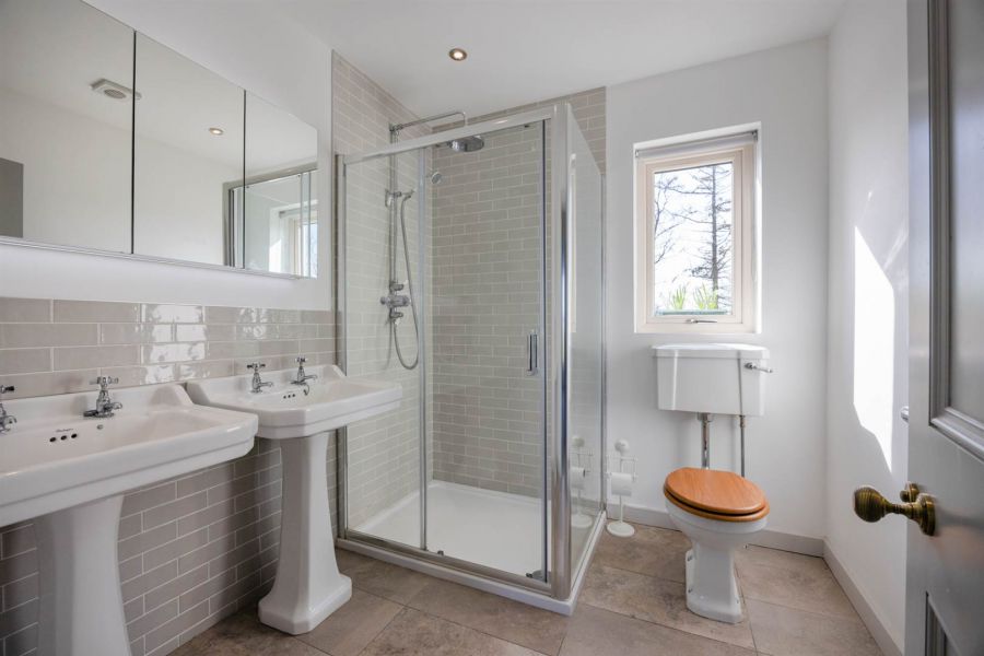 Crabtree Cottage, 95 Tullyard Road