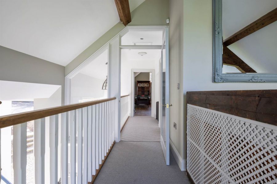 Crabtree Cottage, 95 Tullyard Road