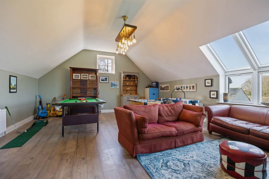 Crabtree Cottage, 95 Tullyard Road