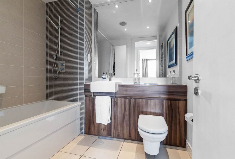 Apt 3.37 The Arc, Titanic Quarter