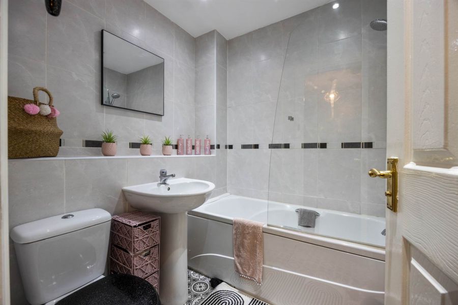 14 St Anne's Crescent