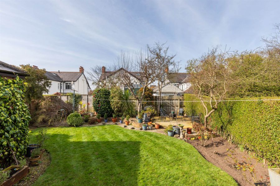 29 Cabin Hill Gardens