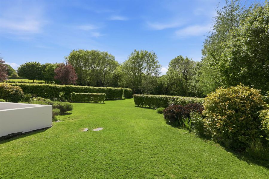 35 Ballyhanwood Road