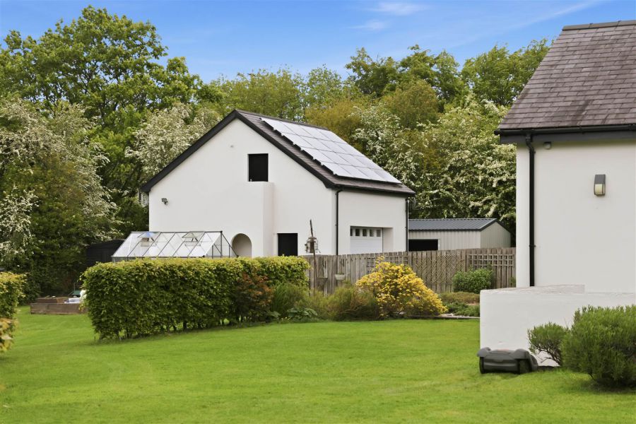 35 Ballyhanwood Road