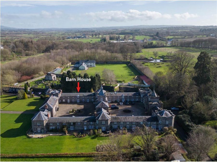 Barn House , 8 The Adam Yard