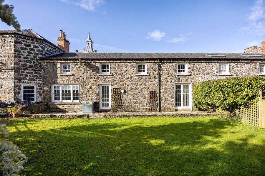 Barn House , 8 The Adam Yard