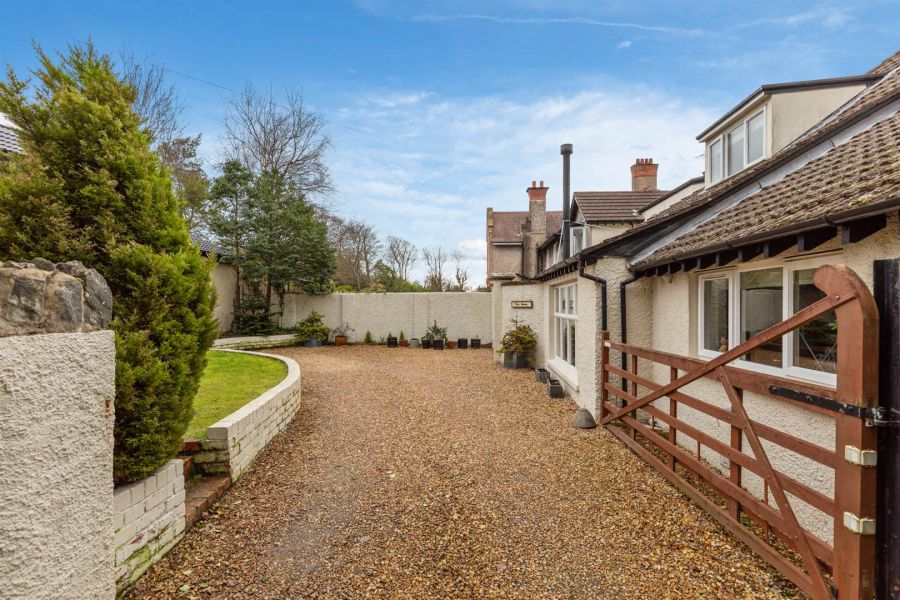 The Mews, 6 Killaire Road