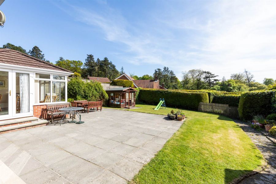 15 Glenmillan Park