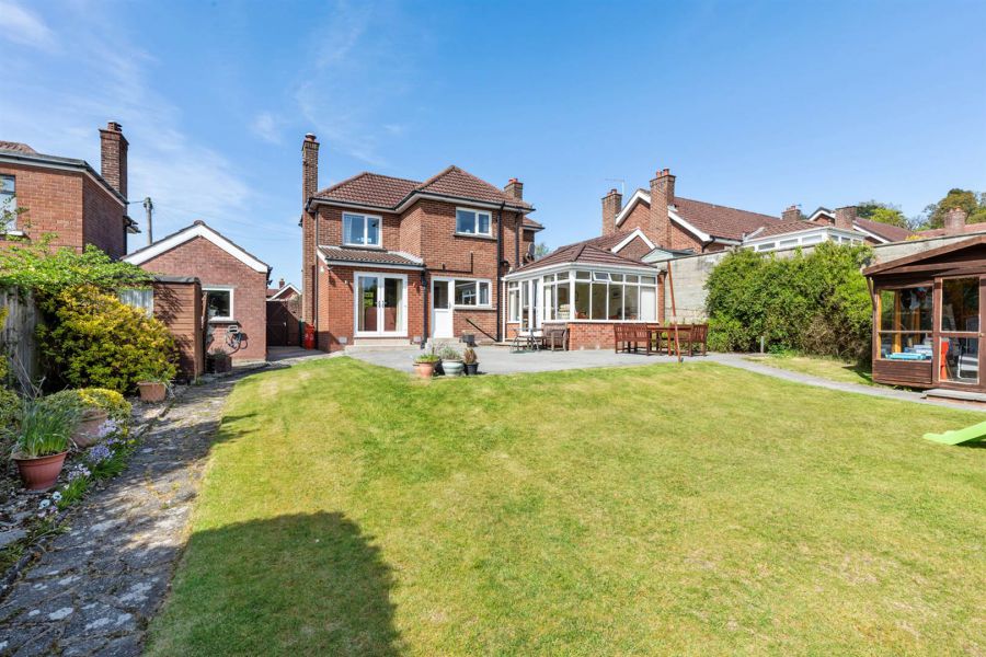 15 Glenmillan Park