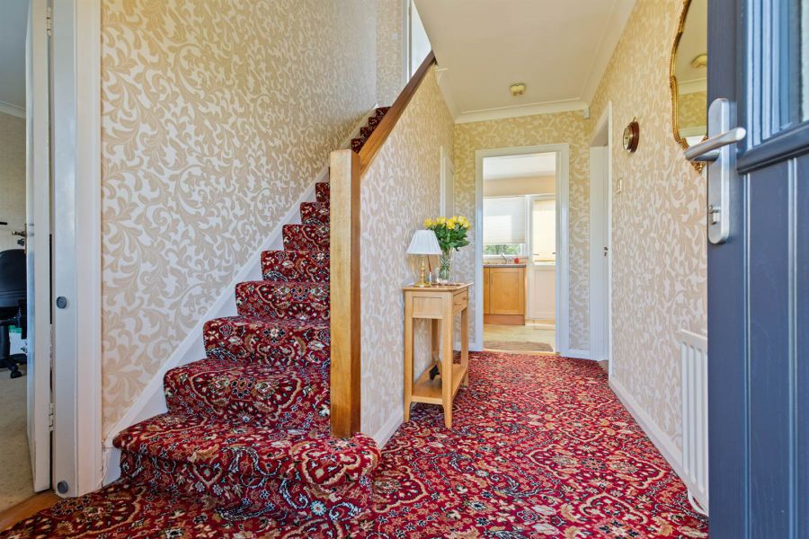 15 Glenmillan Park