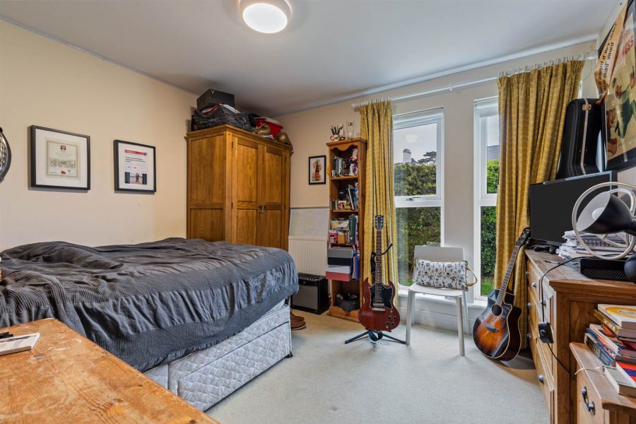 2 Sheridan Grove