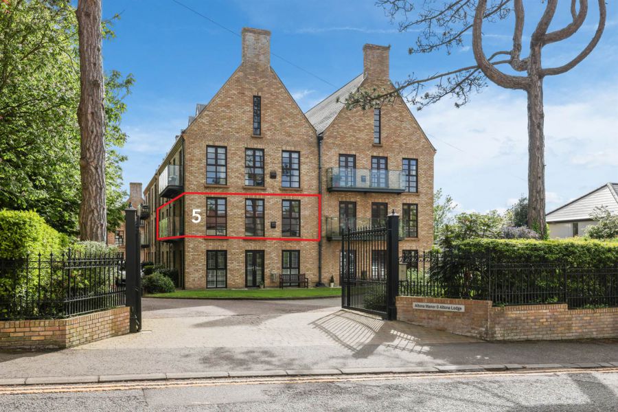 Apartment 5 Altona Manor, 69 Church Road, Holywood, BT18 9BX