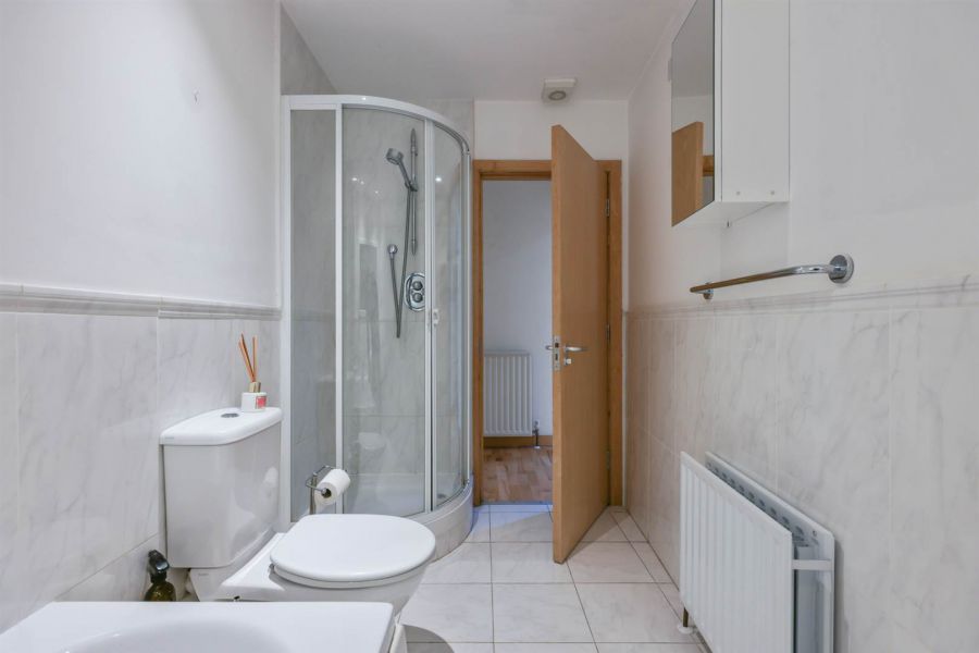 Apartment 5 Altona Manor