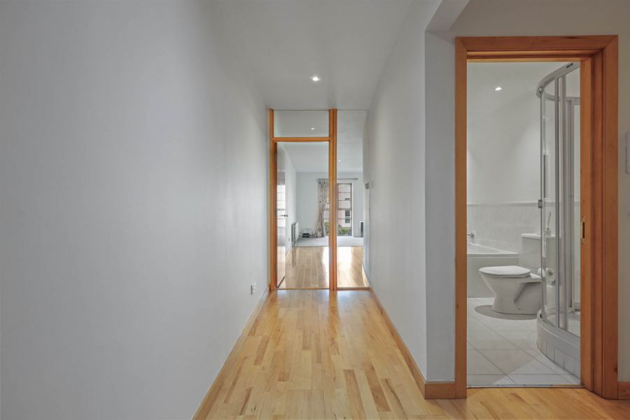 Apartment 5 Altona Manor