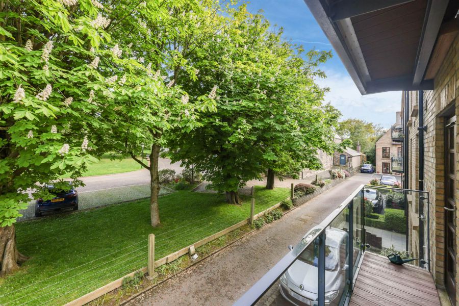 Apartment 5 Altona Manor