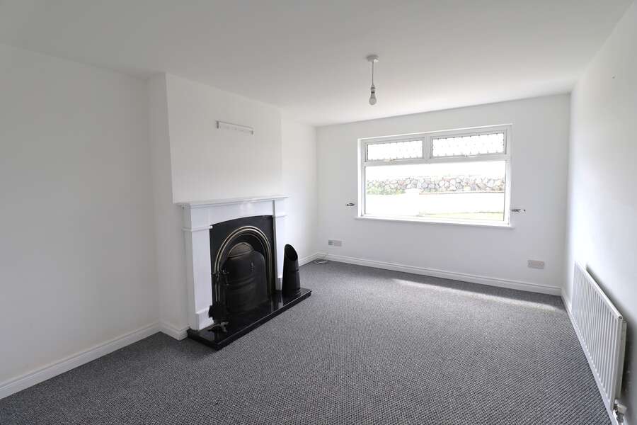 4 St. Pious Hill Upper, Valley Road