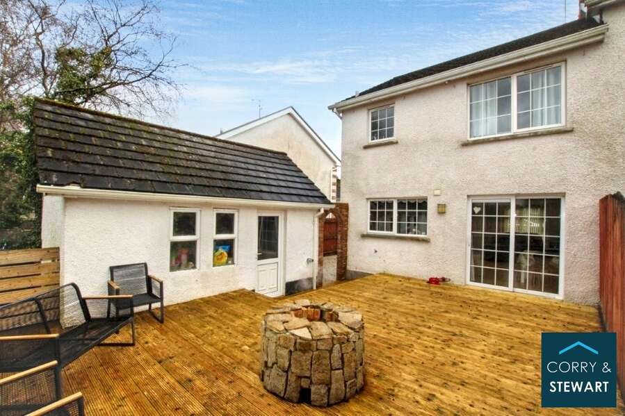 17 Willowmount Avenue