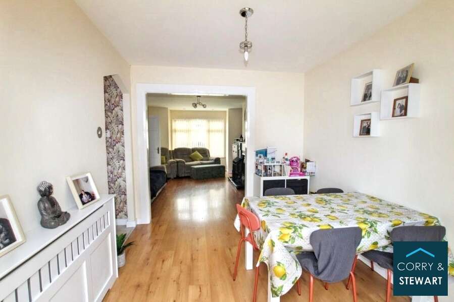 17 Willowmount Avenue