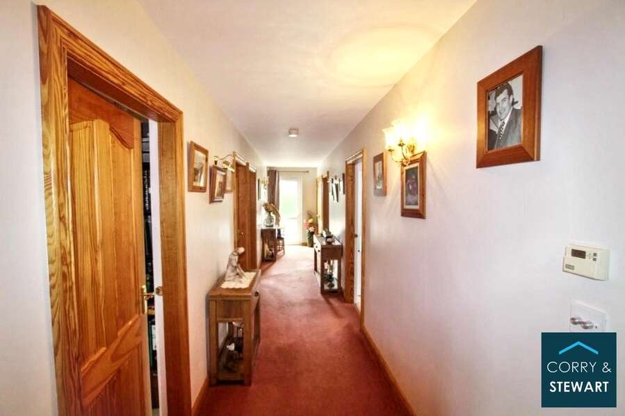 Avery Lodge, 69 Old Castle Road