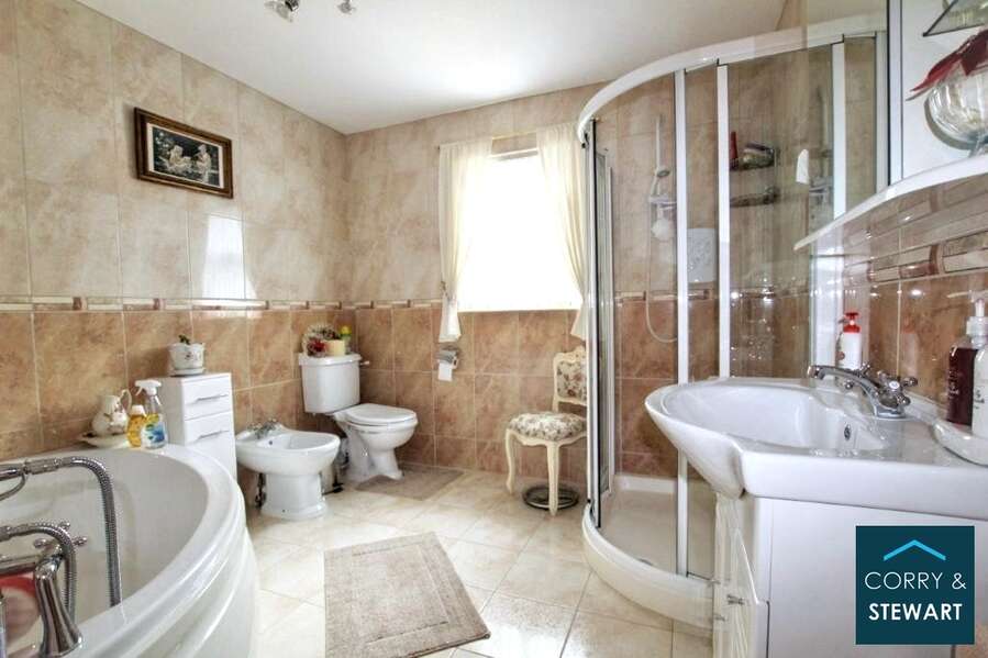 Avery Lodge, 69 Old Castle Road