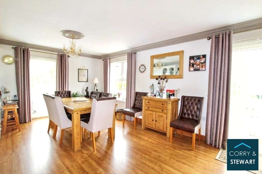 Avery Lodge, 69 Old Castle Road