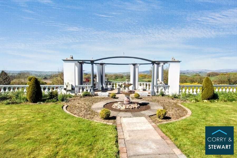 Avery Lodge, 69 Old Castle Road