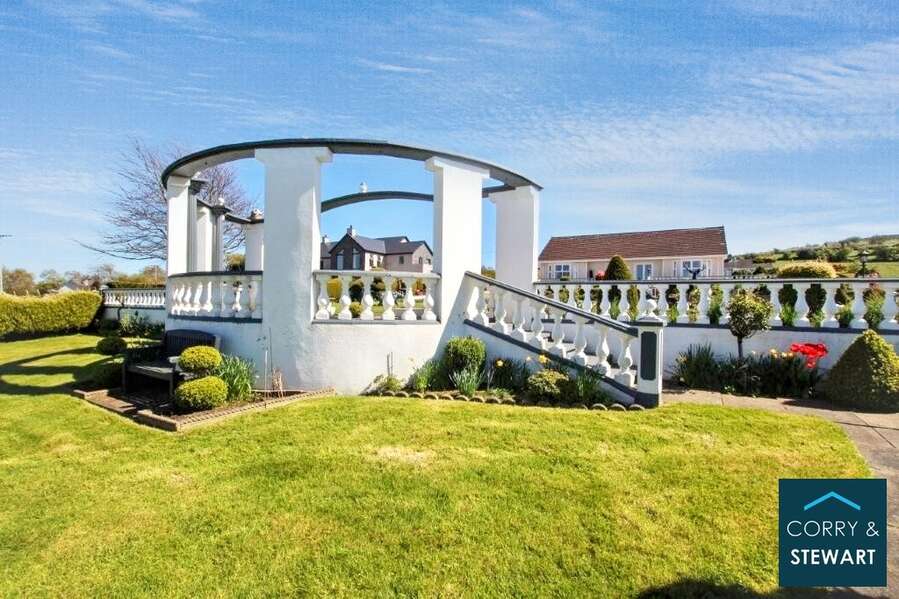 Avery Lodge, 69 Old Castle Road