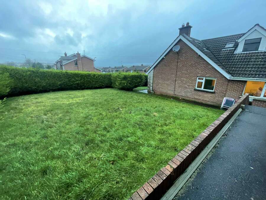 5 Cotswold Avenue