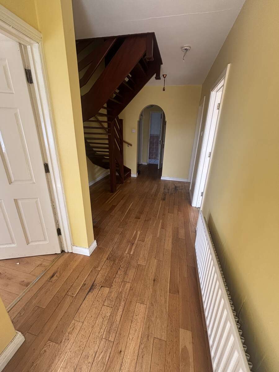 5 Cotswold Avenue