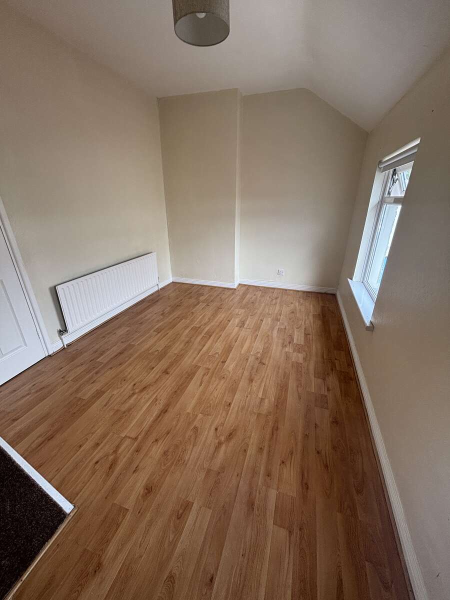 3 Gloucester Avenue