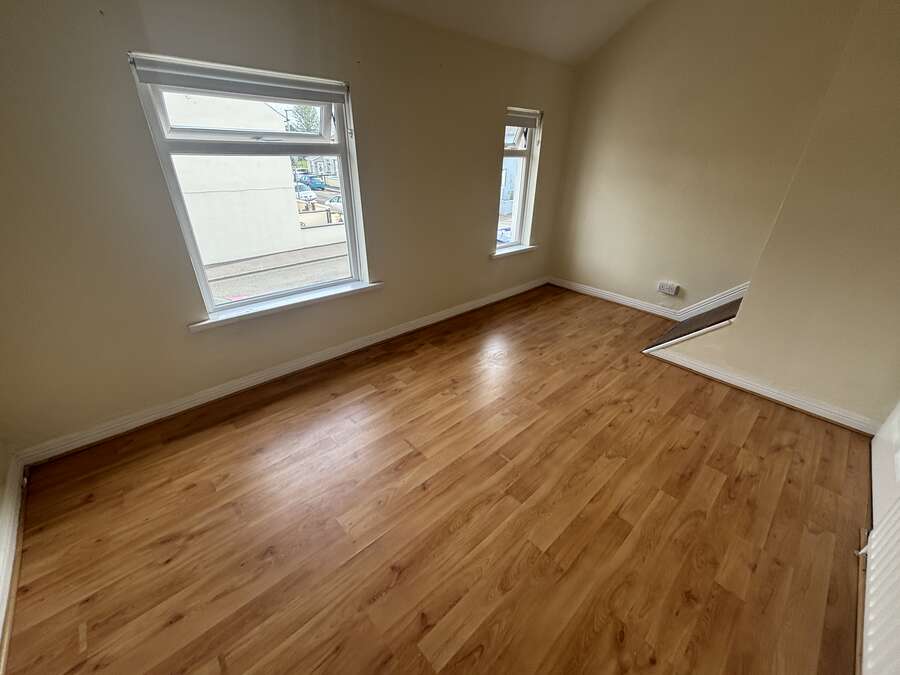 3 Gloucester Avenue