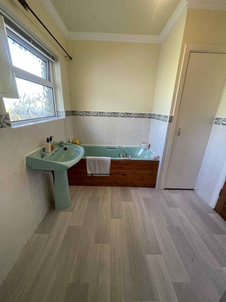 3 Glendon Park