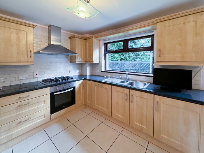 34 Sandy Grove