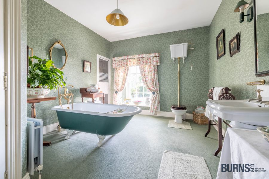 BALLYRONAN HOUSE , 133 Shore Road