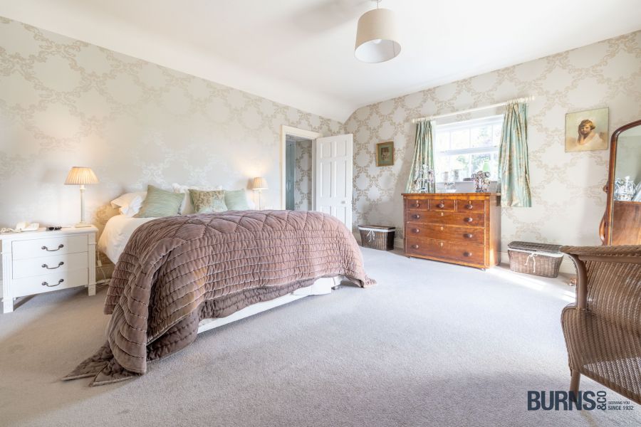 BALLYRONAN HOUSE , 133 Shore Road