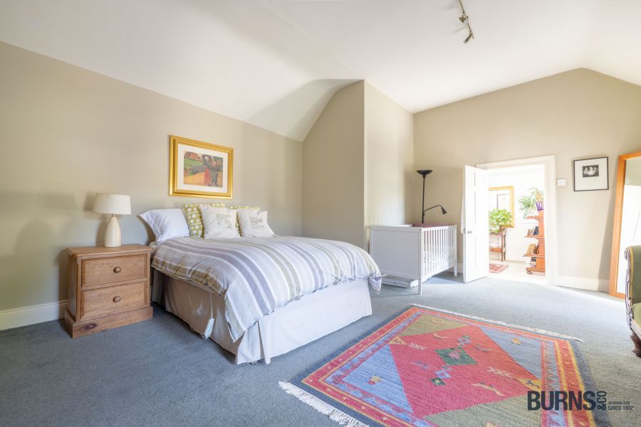 BALLYRONAN HOUSE , 133 Shore Road