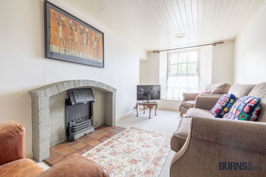 BALLYRONAN HOUSE , 133 Shore Road