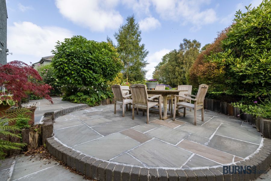 BALLYRONAN HOUSE , 133 Shore Road