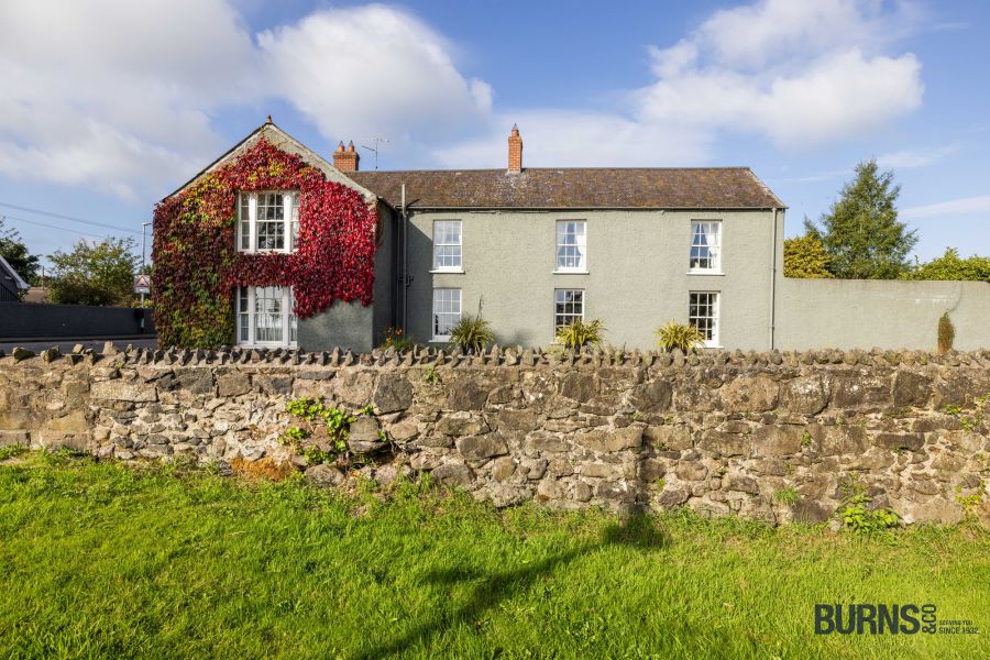 BALLYRONAN HOUSE , 133 Shore Road