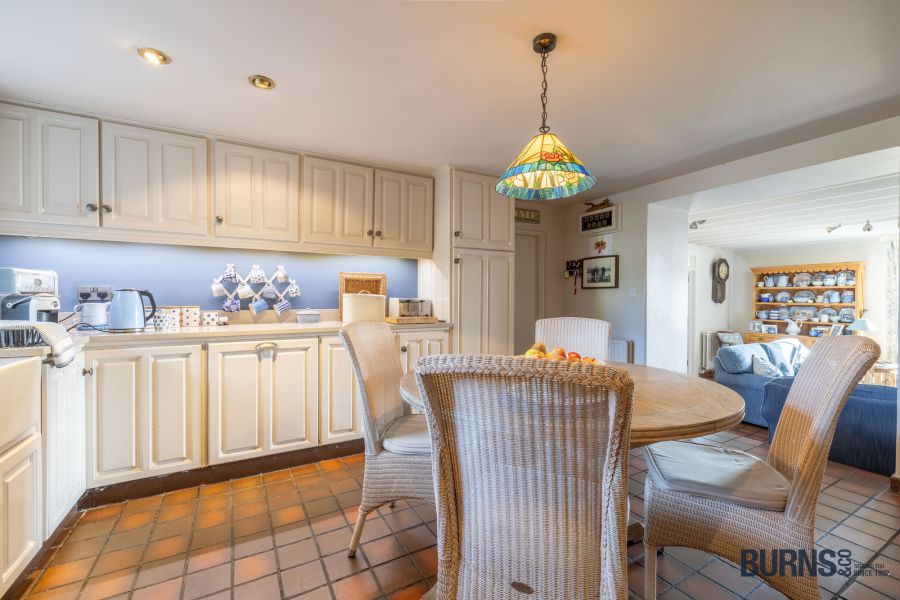 BALLYRONAN HOUSE , 133 Shore Road