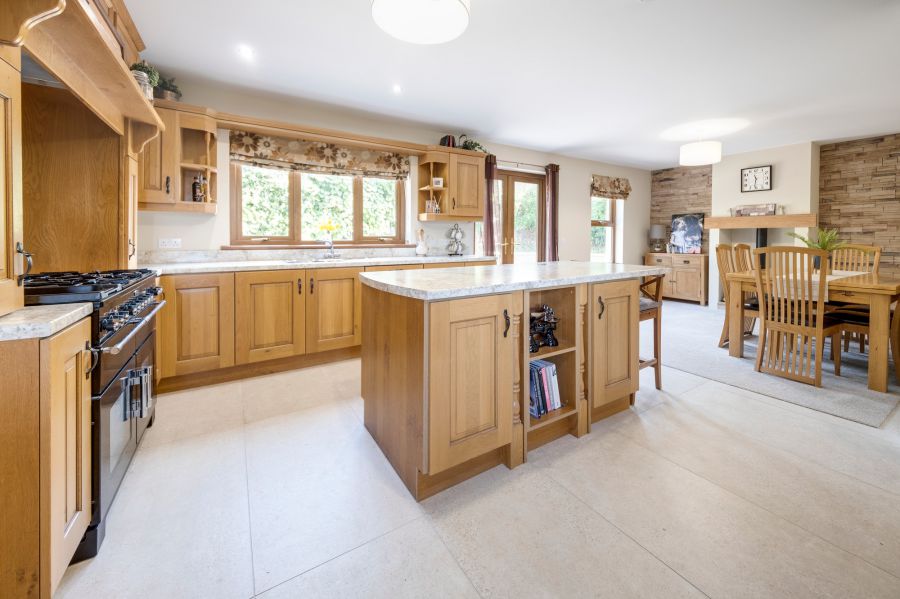 21b Moneyhaw Road