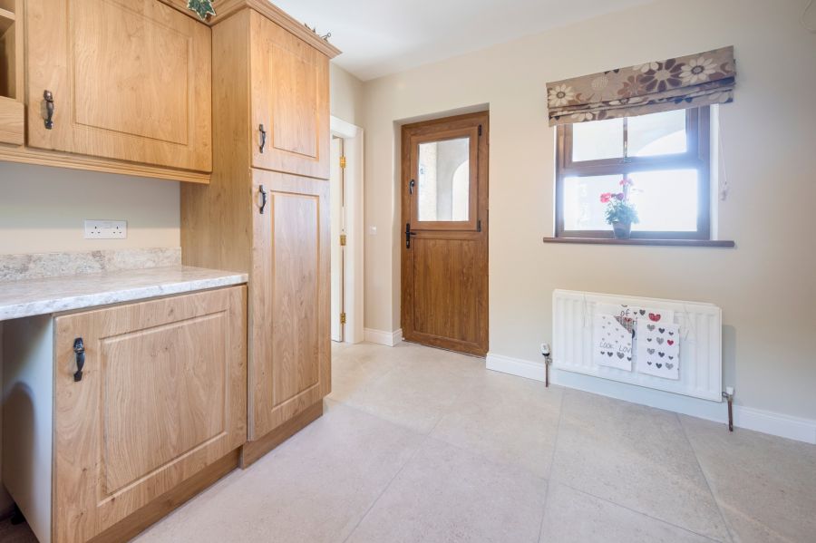 21b Moneyhaw Road
