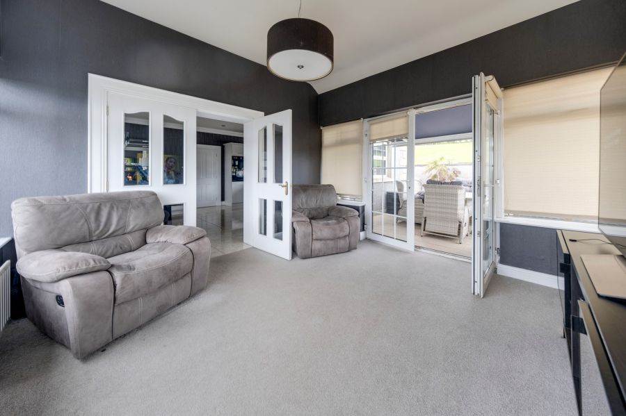 8 Sersons Road