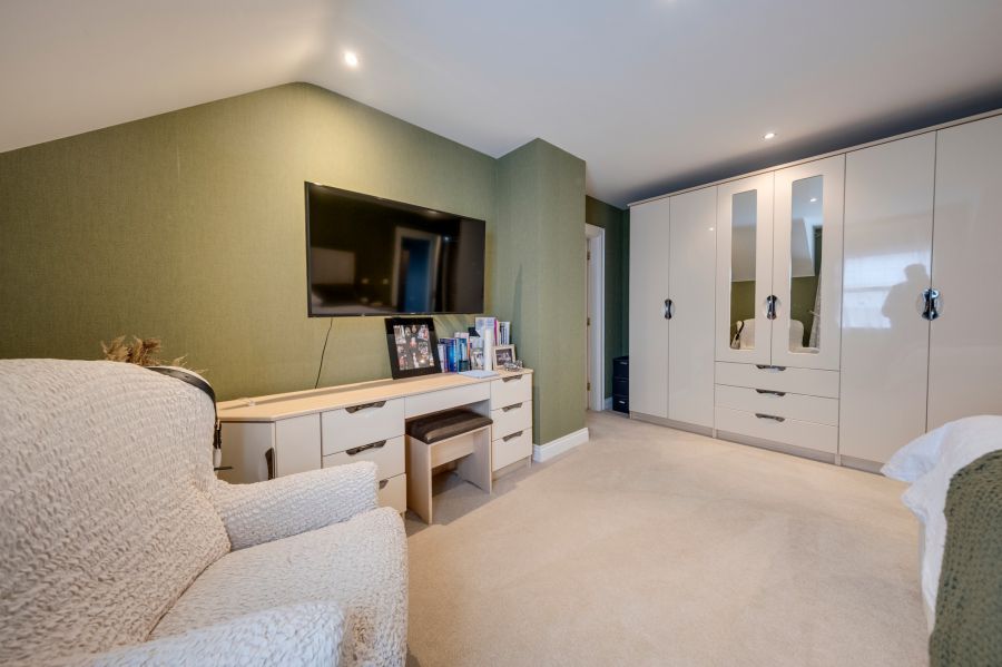 8 Sersons Road