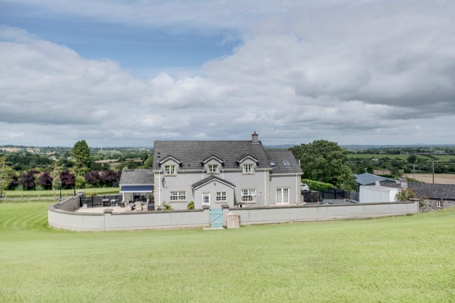 8 Sersons Road