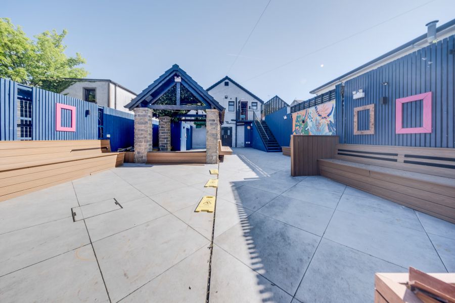 62 Rainey Street