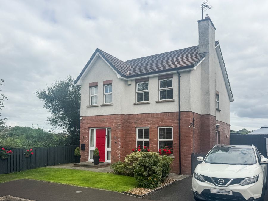 9 Castle Meadows