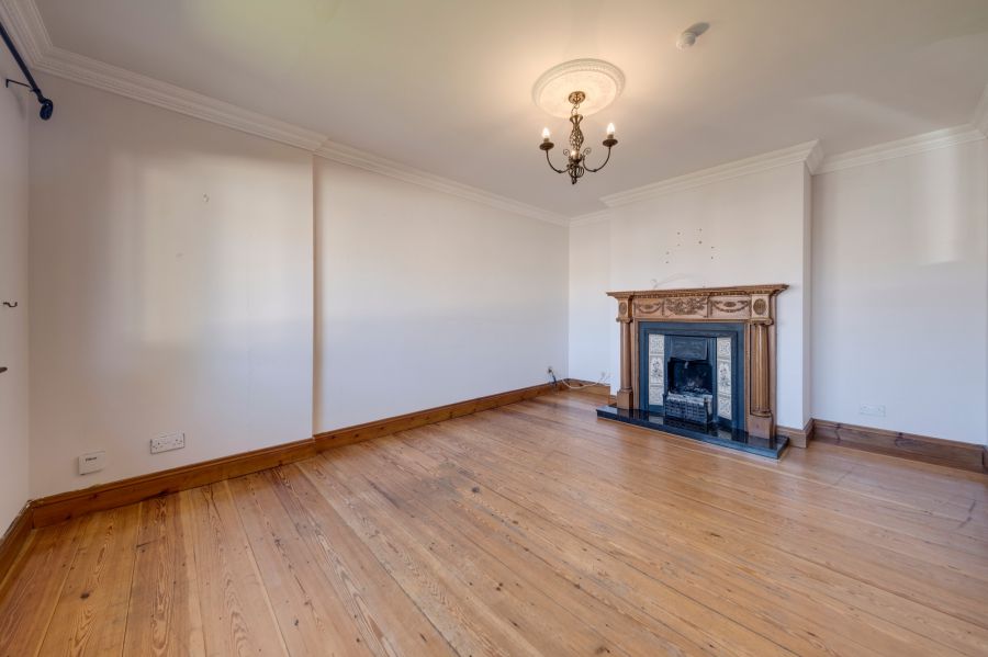 43 Greenvale Park