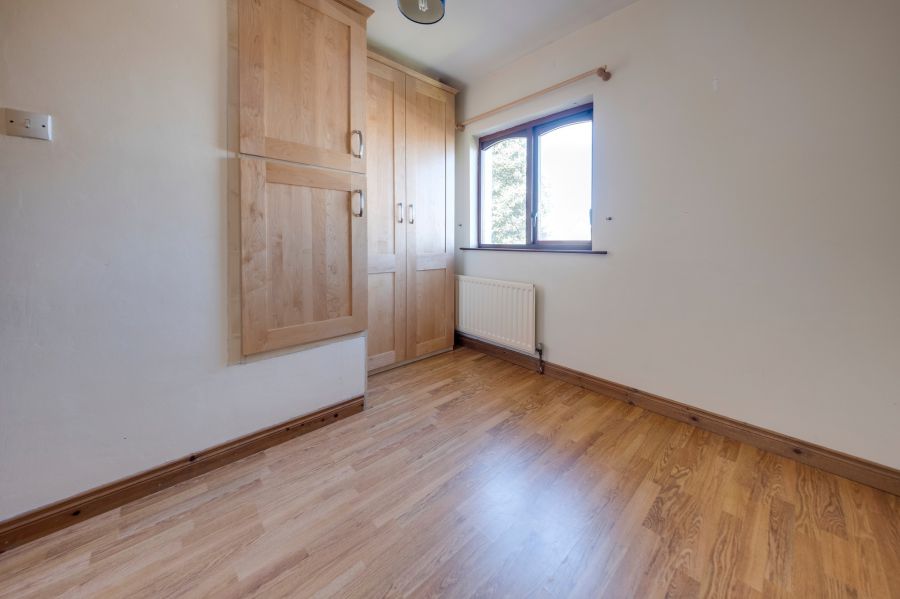 43 Greenvale Park