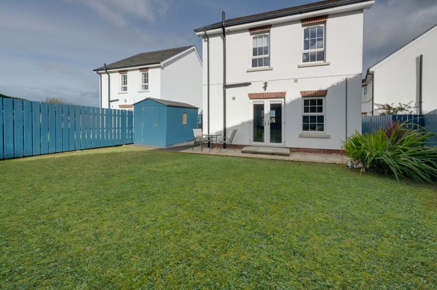 10 Cedar Park 10 Cedar Park